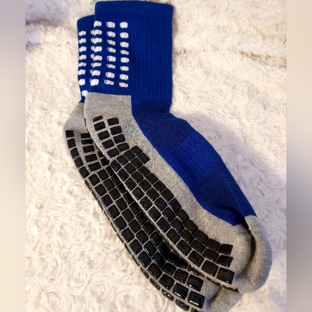 New Heavy blue gray cozy slipper socks with non-skid sole warm winter
